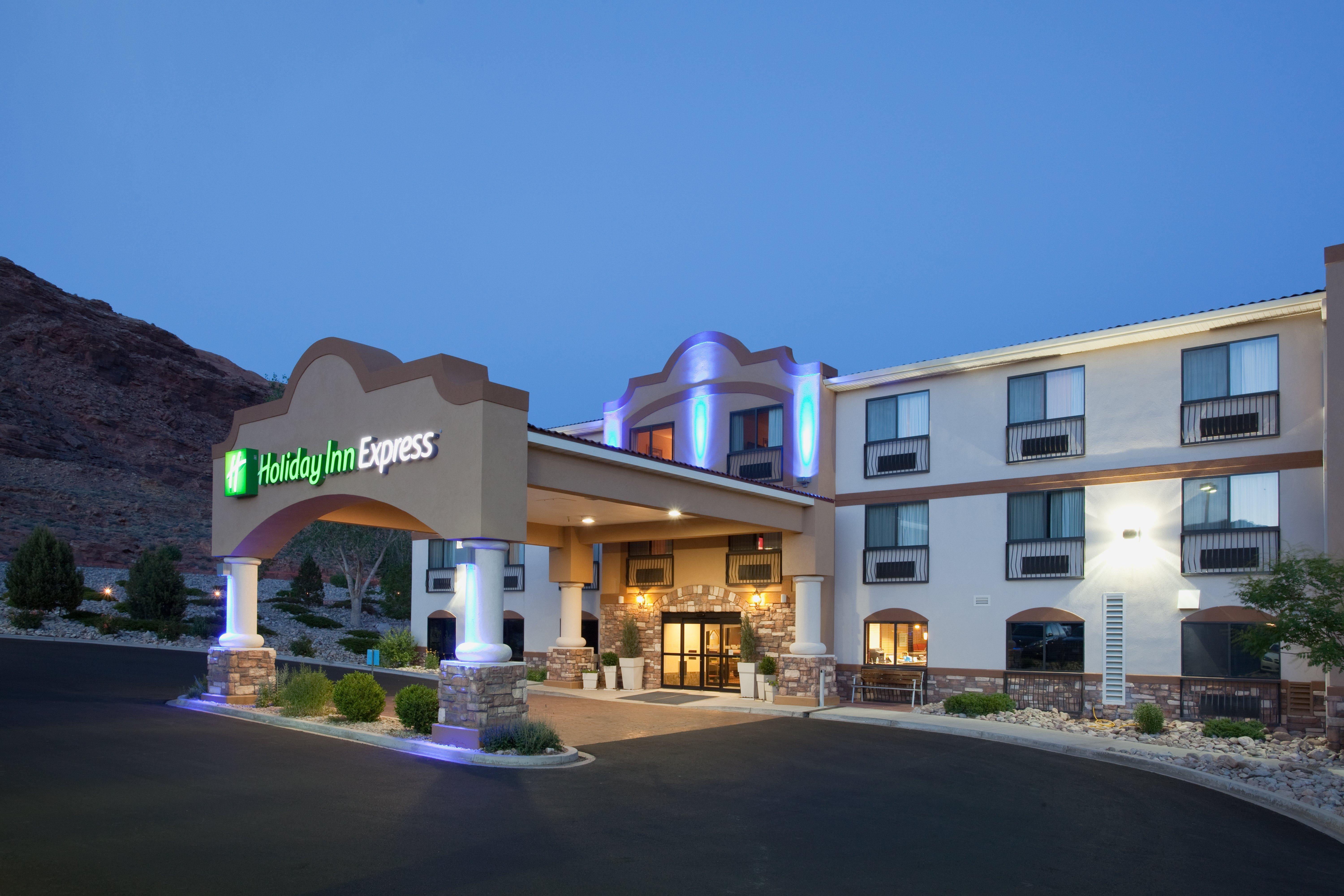 Holiday Inn Express Hotel & Suites Moab By Ihg Экстерьер фото