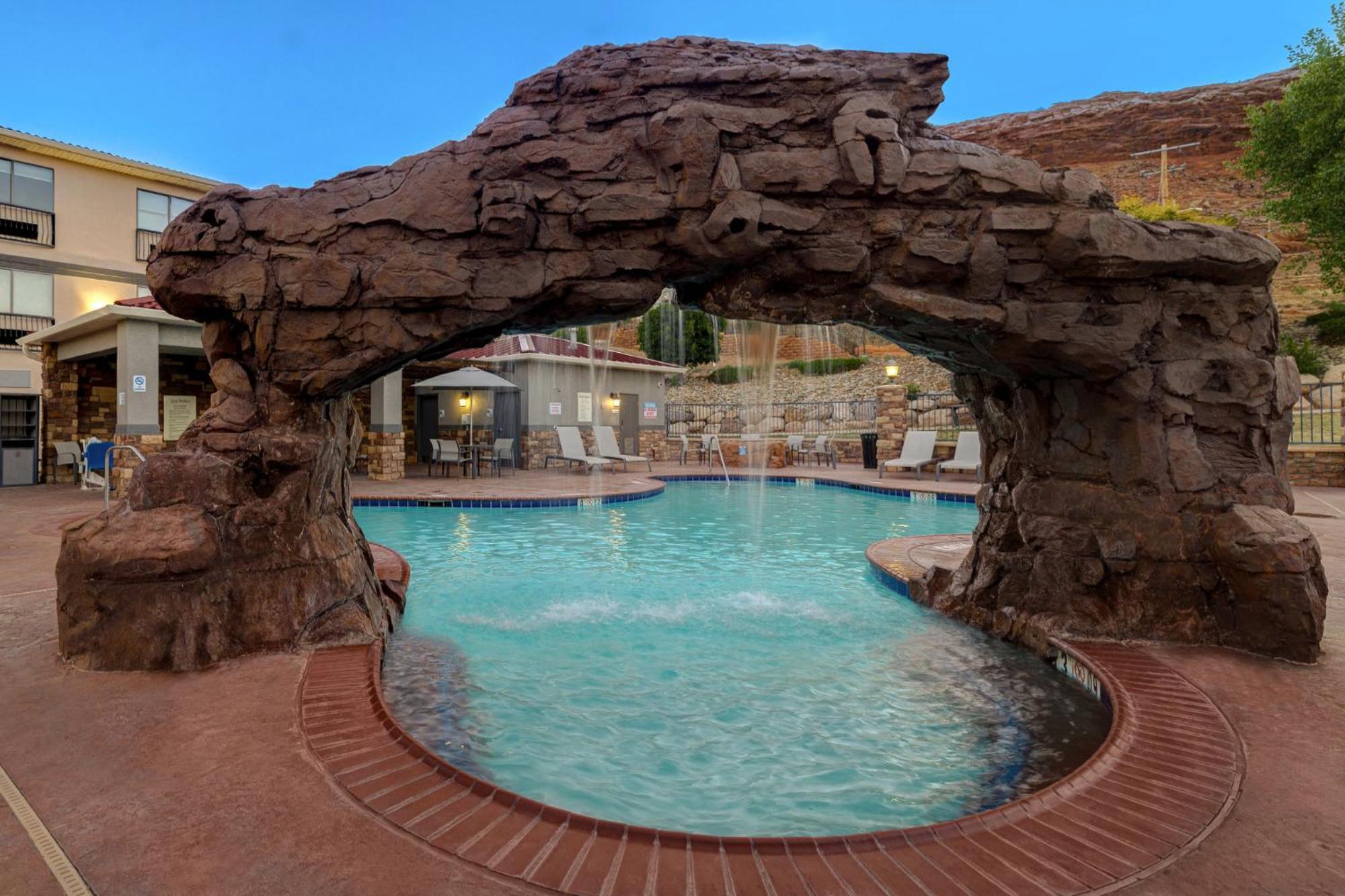 Holiday Inn Express Hotel & Suites Moab By Ihg Экстерьер фото
